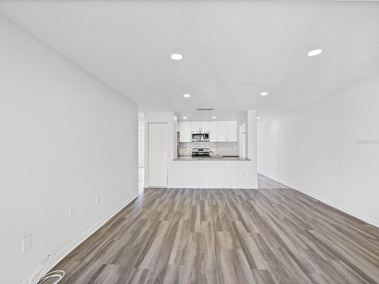 9940 7th Way N, Unit 204, Saint Petersburg, FL 33702 Photo