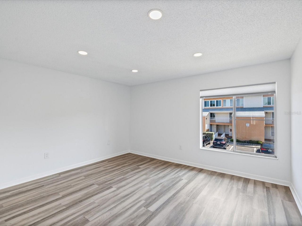 9940 7th Way N, Unit 204, Saint Petersburg, FL 33702 Photo