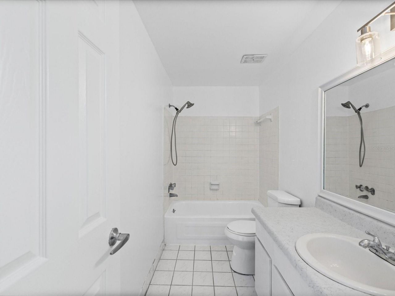 9940 7th Way N, Unit 204, Saint Petersburg, FL 33702 Photo