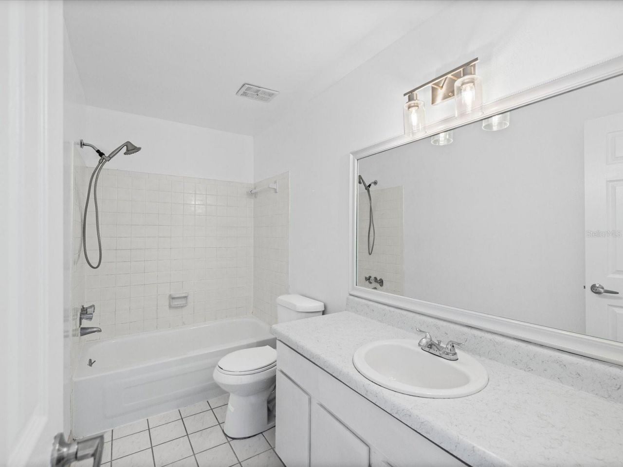 9940 7th Way N, Unit 204, Saint Petersburg, FL 33702 Photo