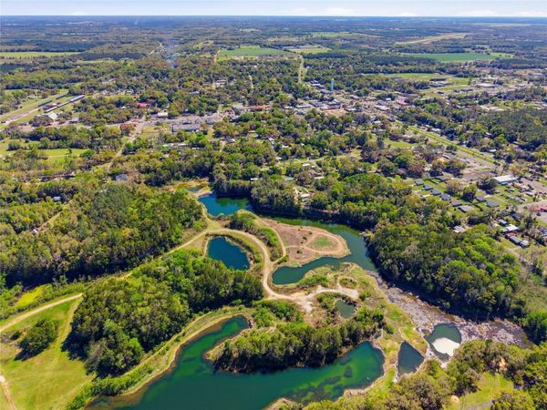 1041 NE 6TH BOULEVARD , WILLISTON, FL 32696