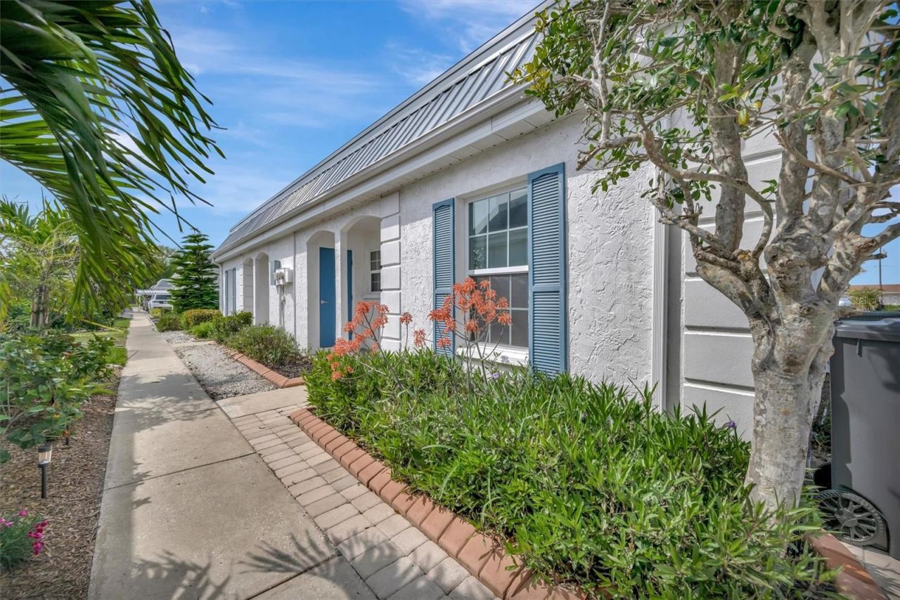 9819 Hernando Court , Unit 29-A, Bradenton, FL 34210 Photo