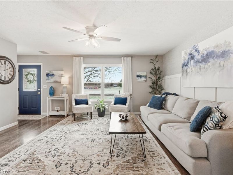 3212 Longwood Drive, Norton, OH 44203 Photo 3