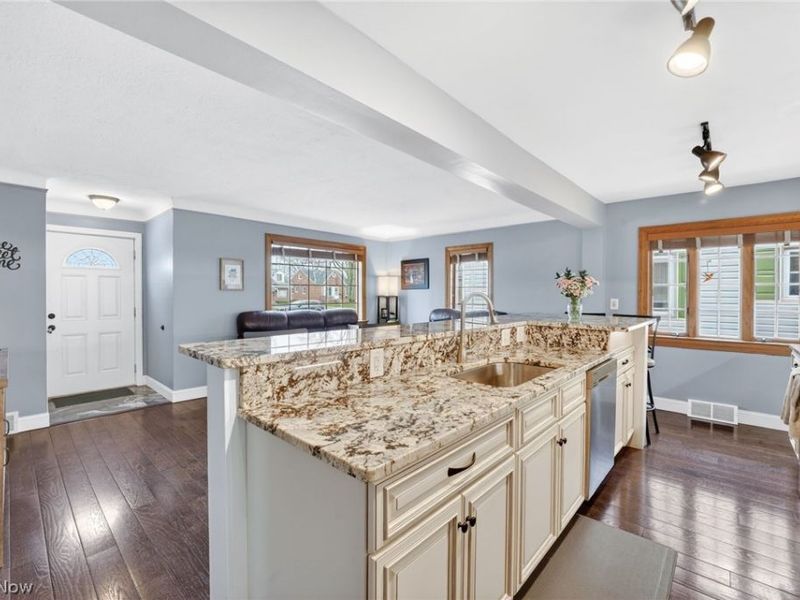 24024 E Oakland Road, Bay Village, OH 44140 Photo 12