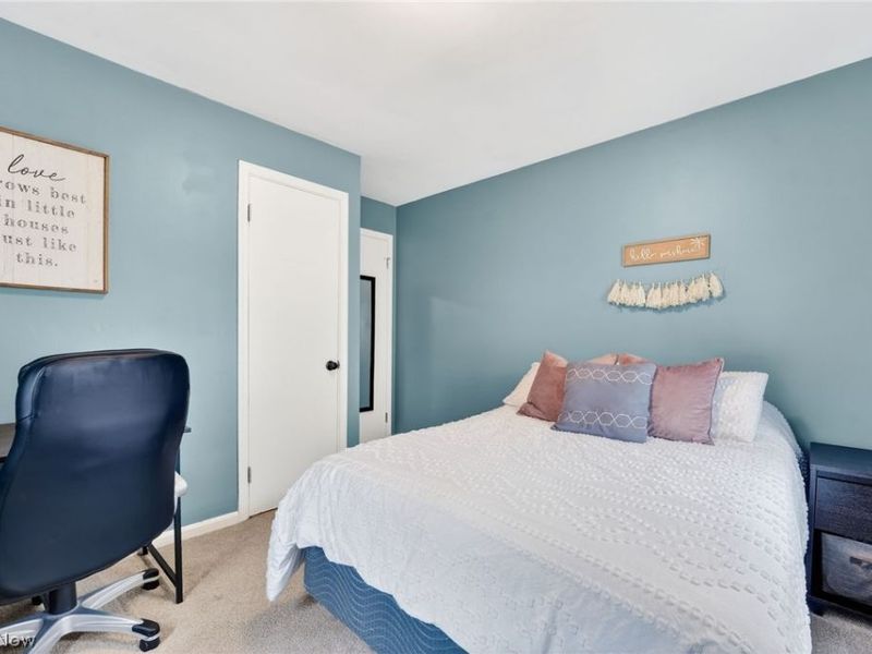 24024 E Oakland Road, Bay Village, OH 44140 Photo 15