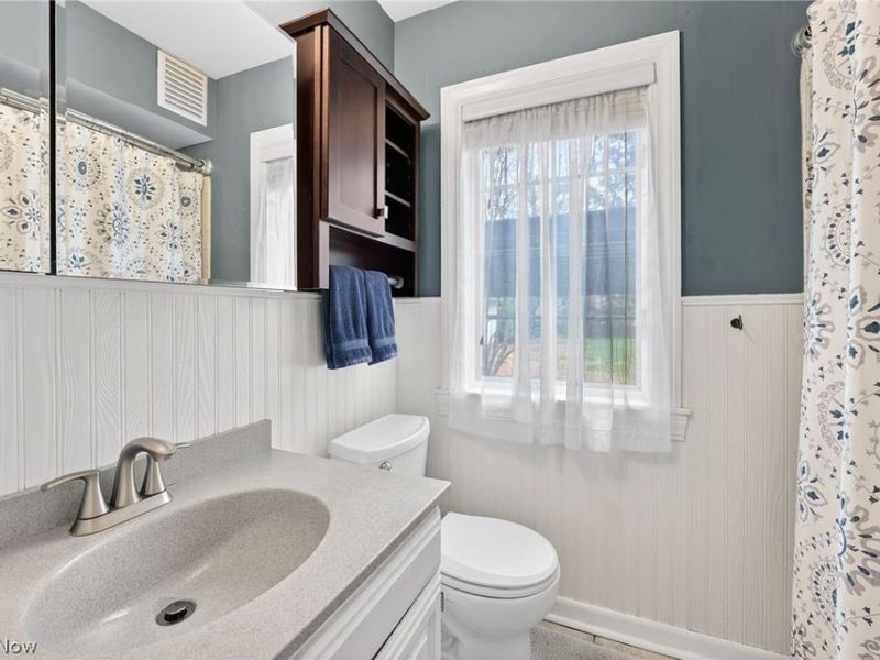 24024 E Oakland Road, Bay Village, OH 44140 Photo 20