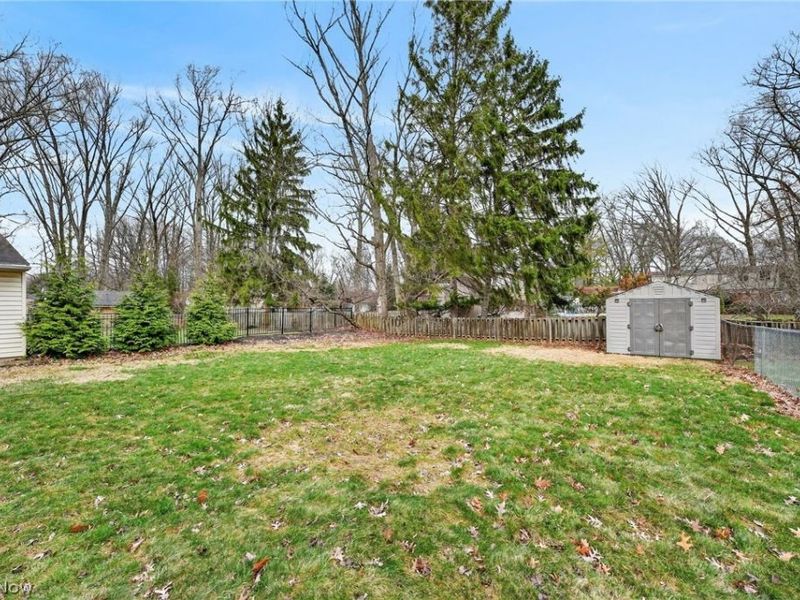 24024 E Oakland Road, Bay Village, OH 44140 Photo 35