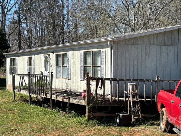 2307 Pathfinder Street , Newton, NC 28658