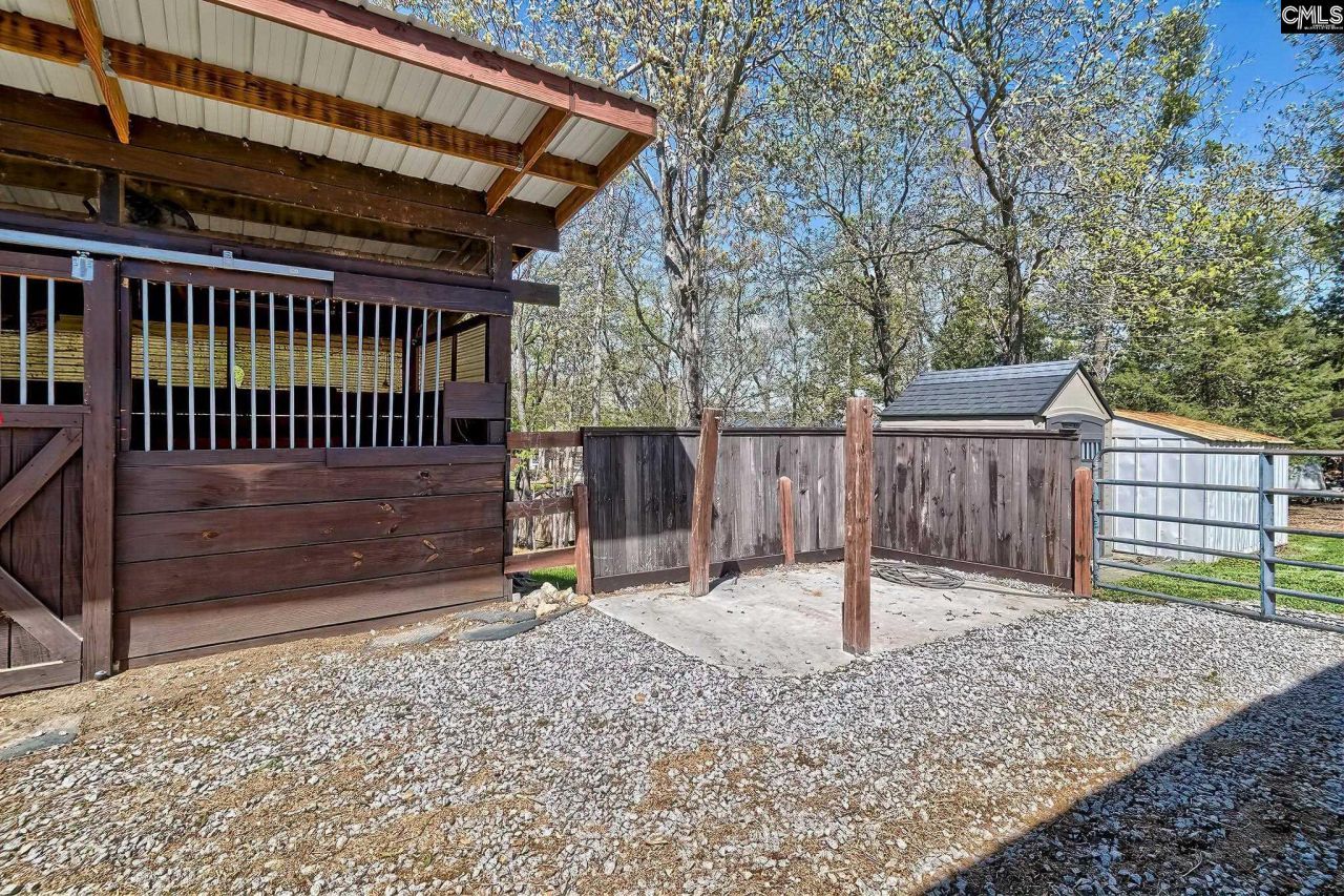 1305 Rock Island Road Photo 12