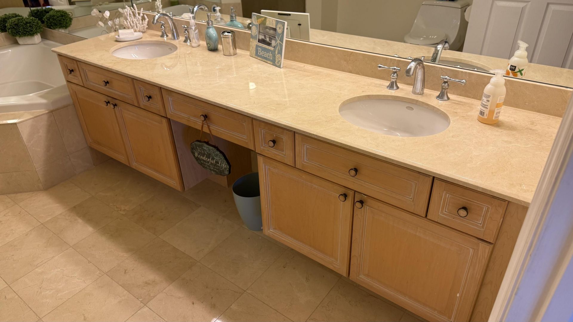 3200 N Ocean Boulevard, Unit 2105, Fort Lauderdale, FL 33308 Photo