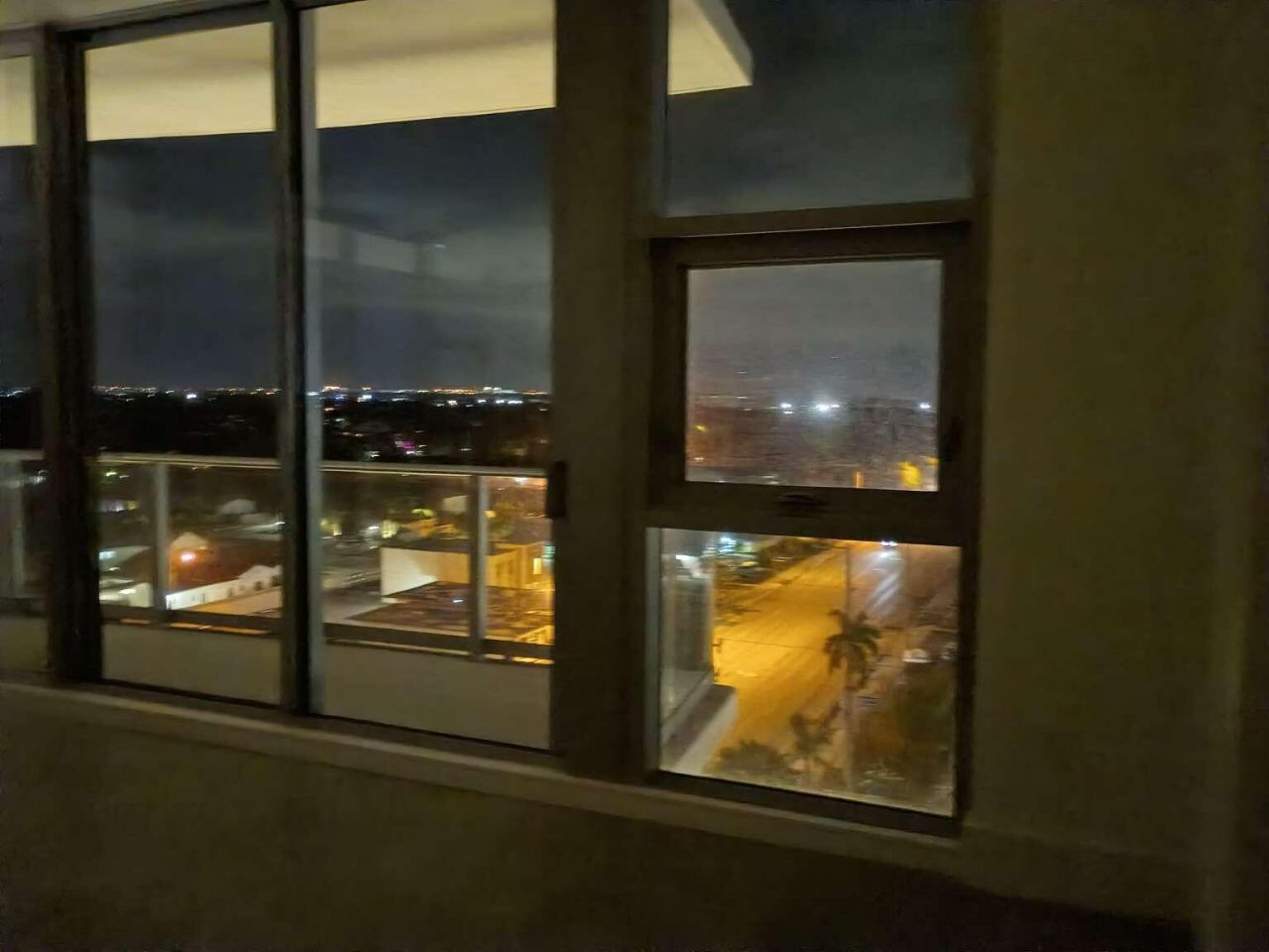 220 Lake Shore Drive, Unit 823, West Palm Beach, FL 33403 Photo