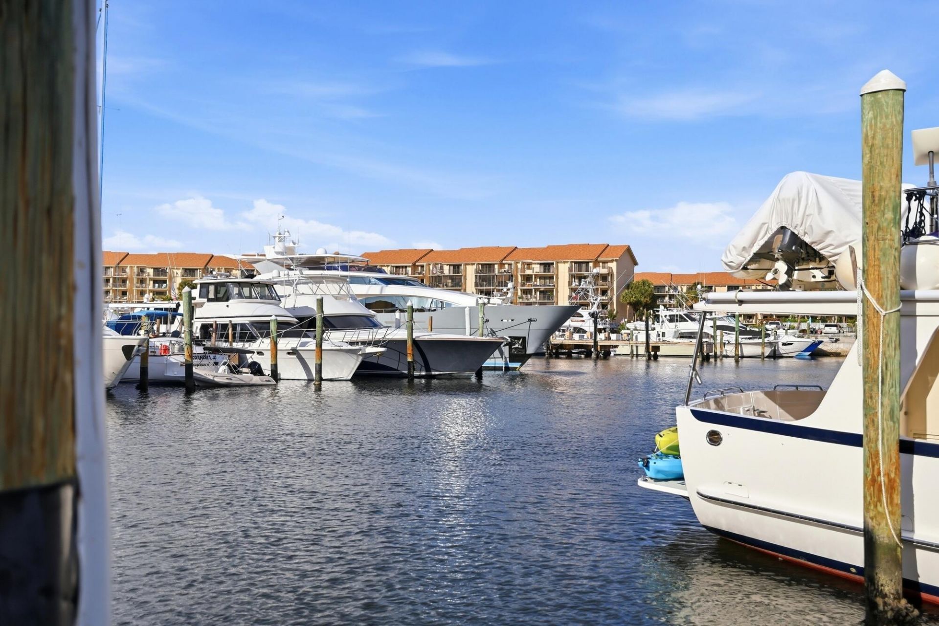 2101 Marina Isle Way, Unit 404, Jupiter, FL 33477 Photo