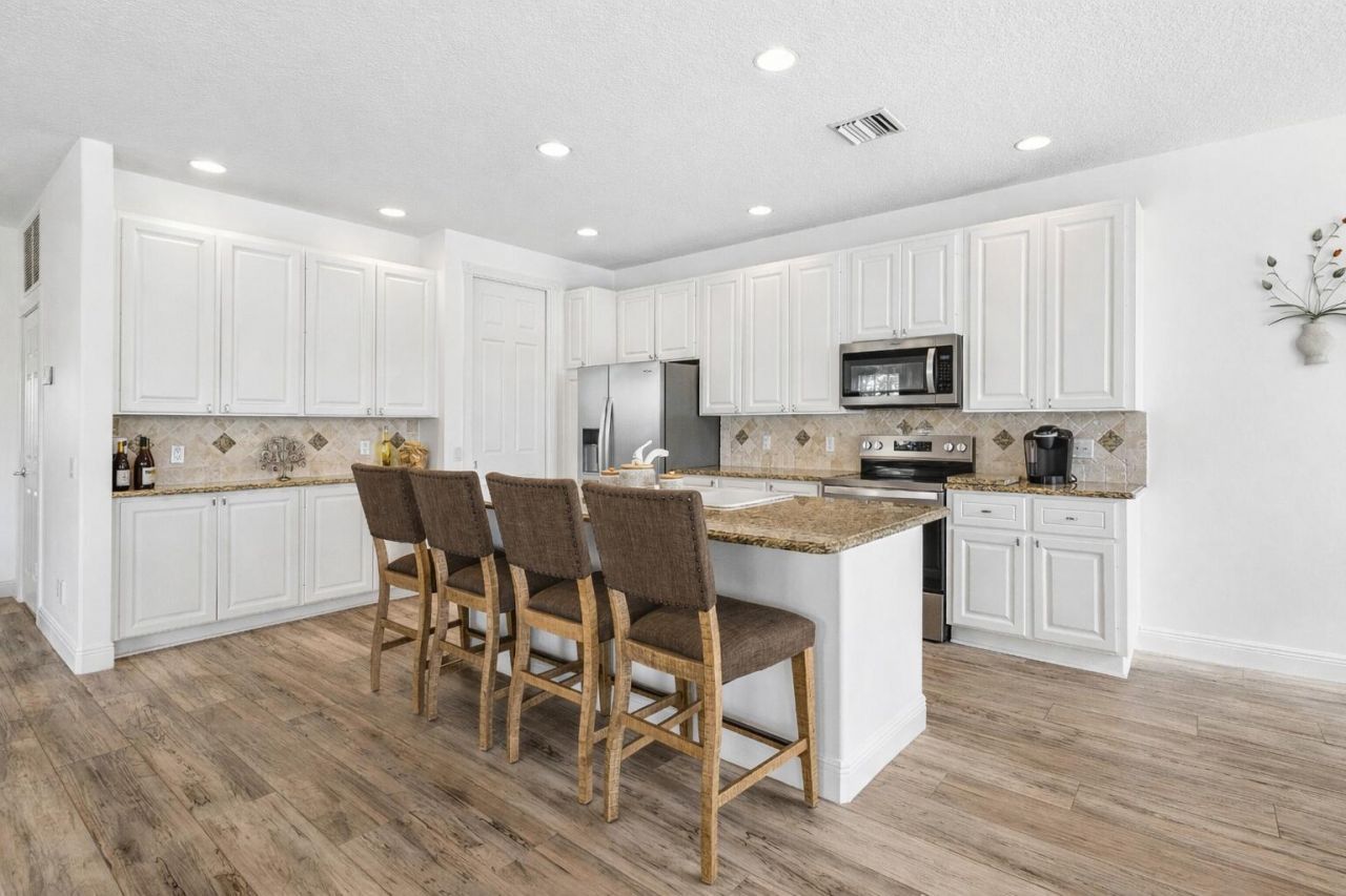 8394 Zanzibar Lane, Wellington, FL 33414 Photo