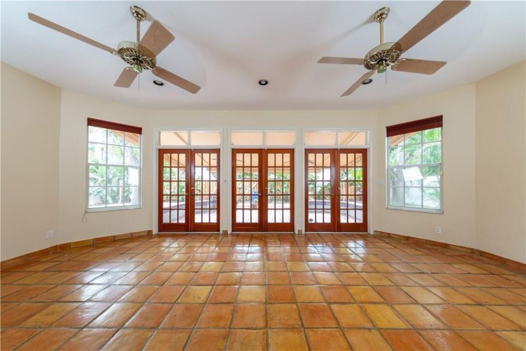 805 SE 10th Street, Fort Lauderdale, FL 33316 Photo