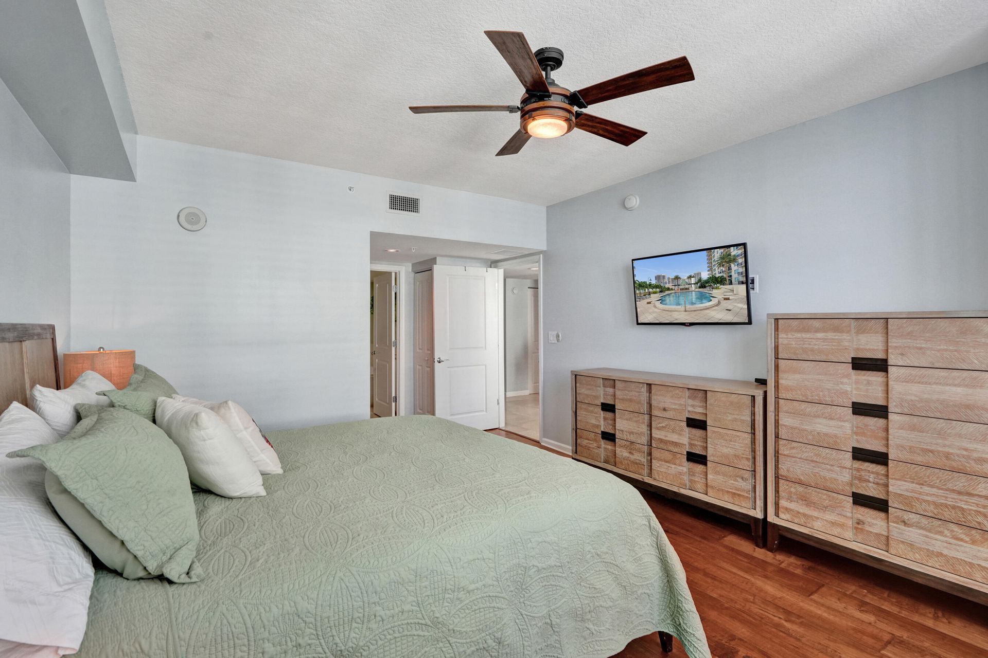 600 W Las Olas Boulevard, Unit 1803s, Fort Lauderdale, FL 33312 Photo