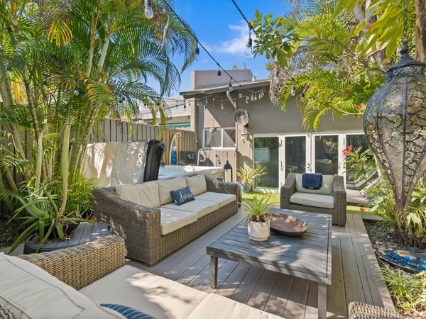 228 NE 16th Terrace, Fort Lauderdale, FL 33301