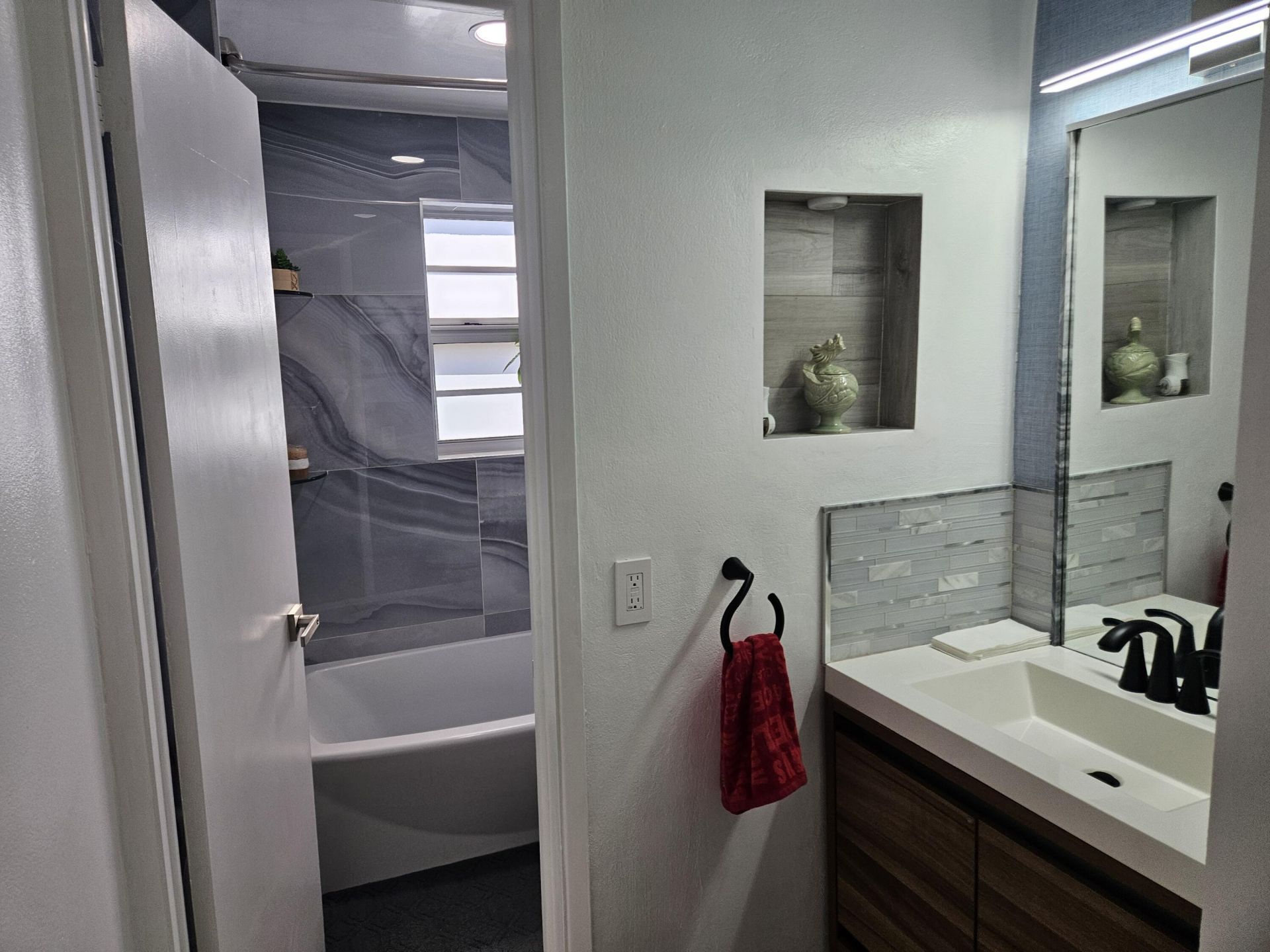 1790 E Las Olas Boulevard, Unit 11, Fort Lauderdale, FL 33301 Photo