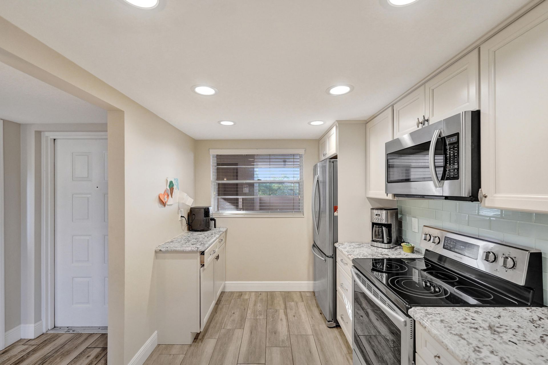 9501 Seagrape Drive, Unit 404, Davie, FL 33324 Photo