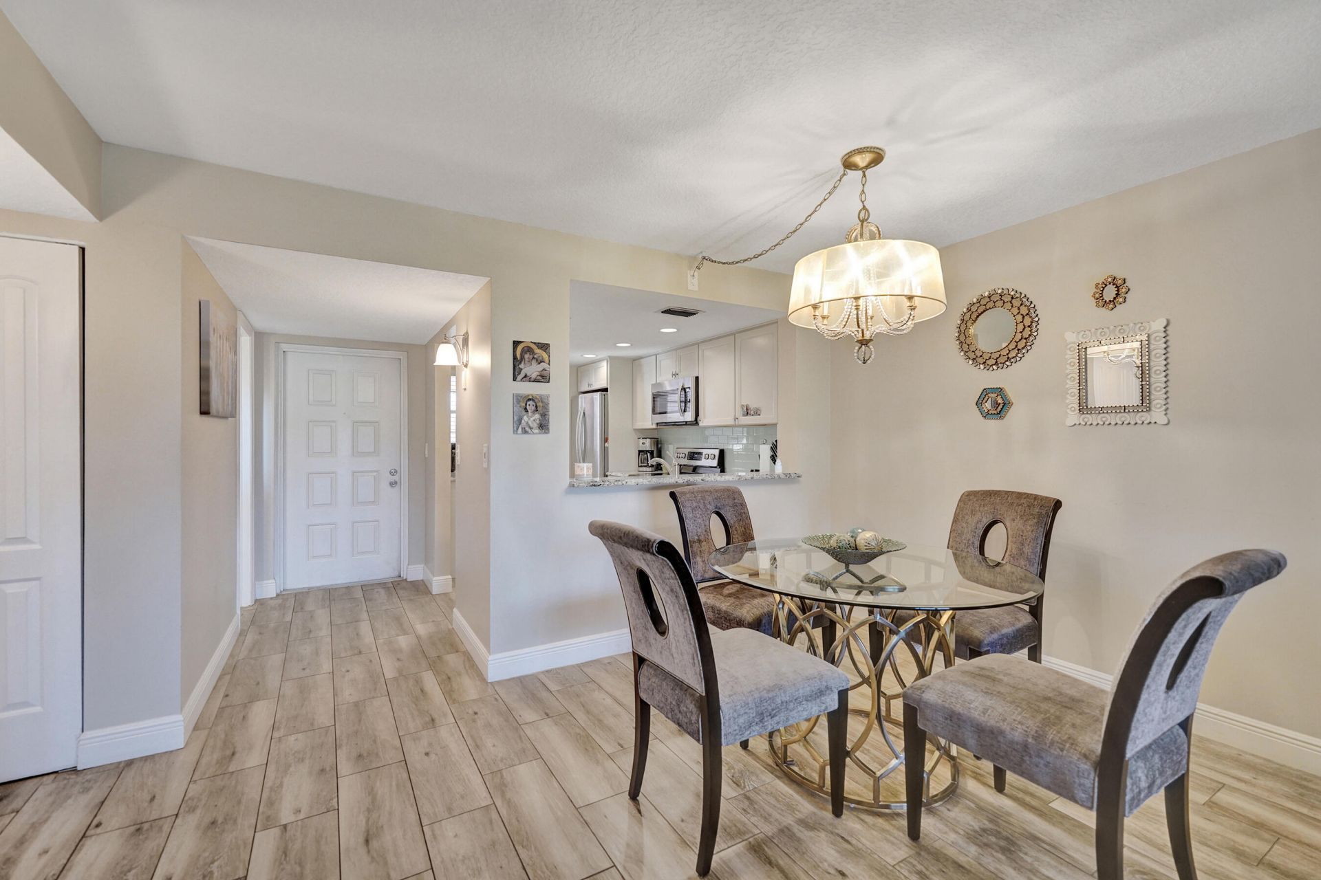 9501 Seagrape Drive, Unit 404, Davie, FL 33324 Photo