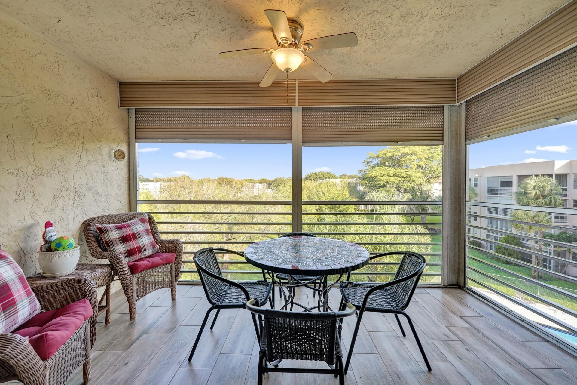 9501 Seagrape Drive, Unit 404, Davie, FL 33324 Photo