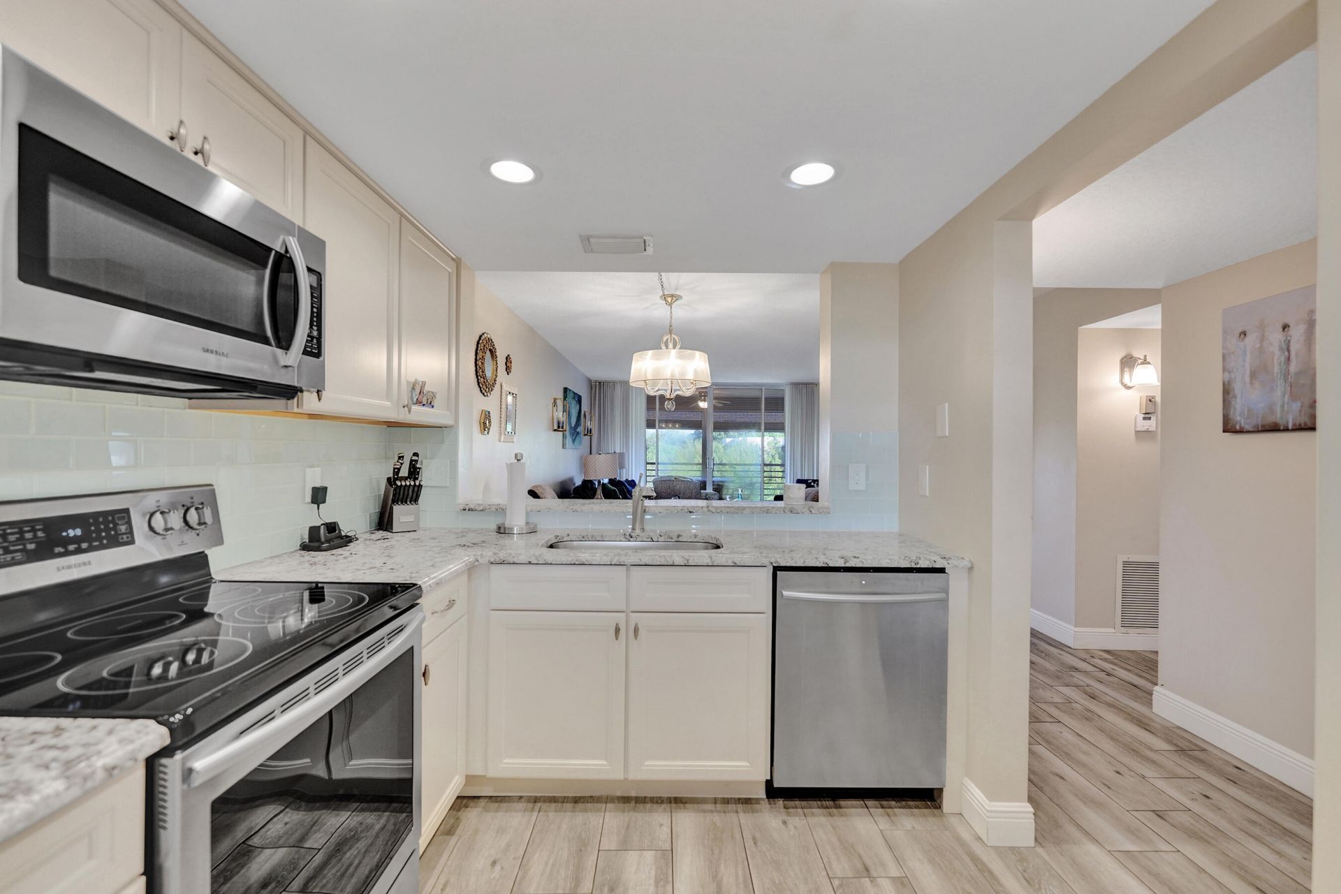 9501 Seagrape Drive, Unit 404, Davie, FL 33324 Photo