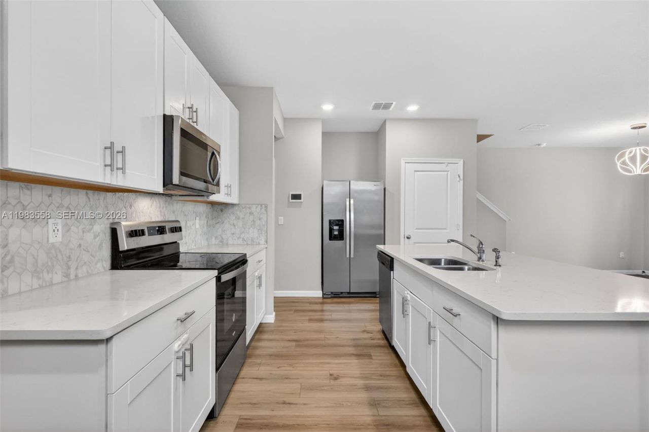 5610 SE Edgewater Cir , Stuart, FL 34997 Photo