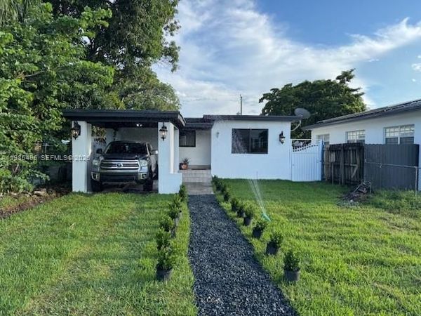 440 E 37th St, Hialeah, FL 33013