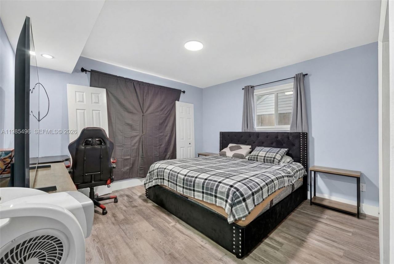 440 E 37th St, Hialeah, FL 33013 Photo