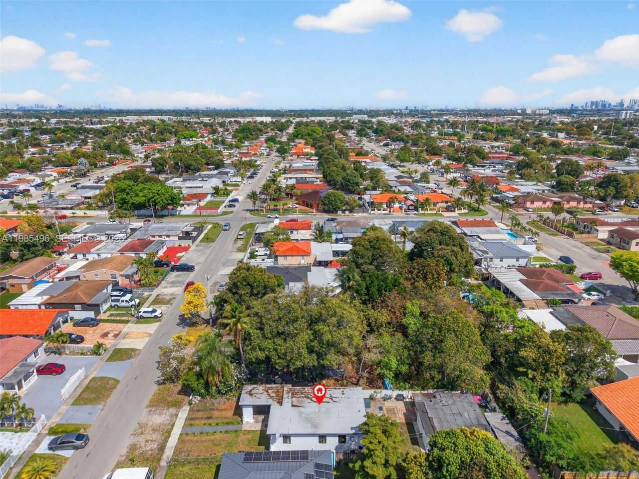 440 E 37th St, Hialeah, FL 33013 Photo