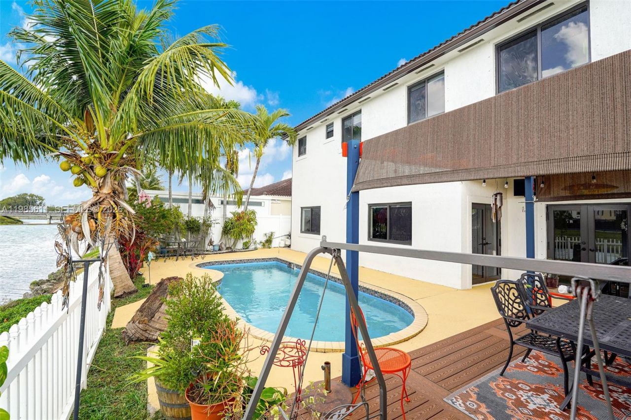 22542 SW 103rd Ct , Cutler Bay, FL 33190 Photo