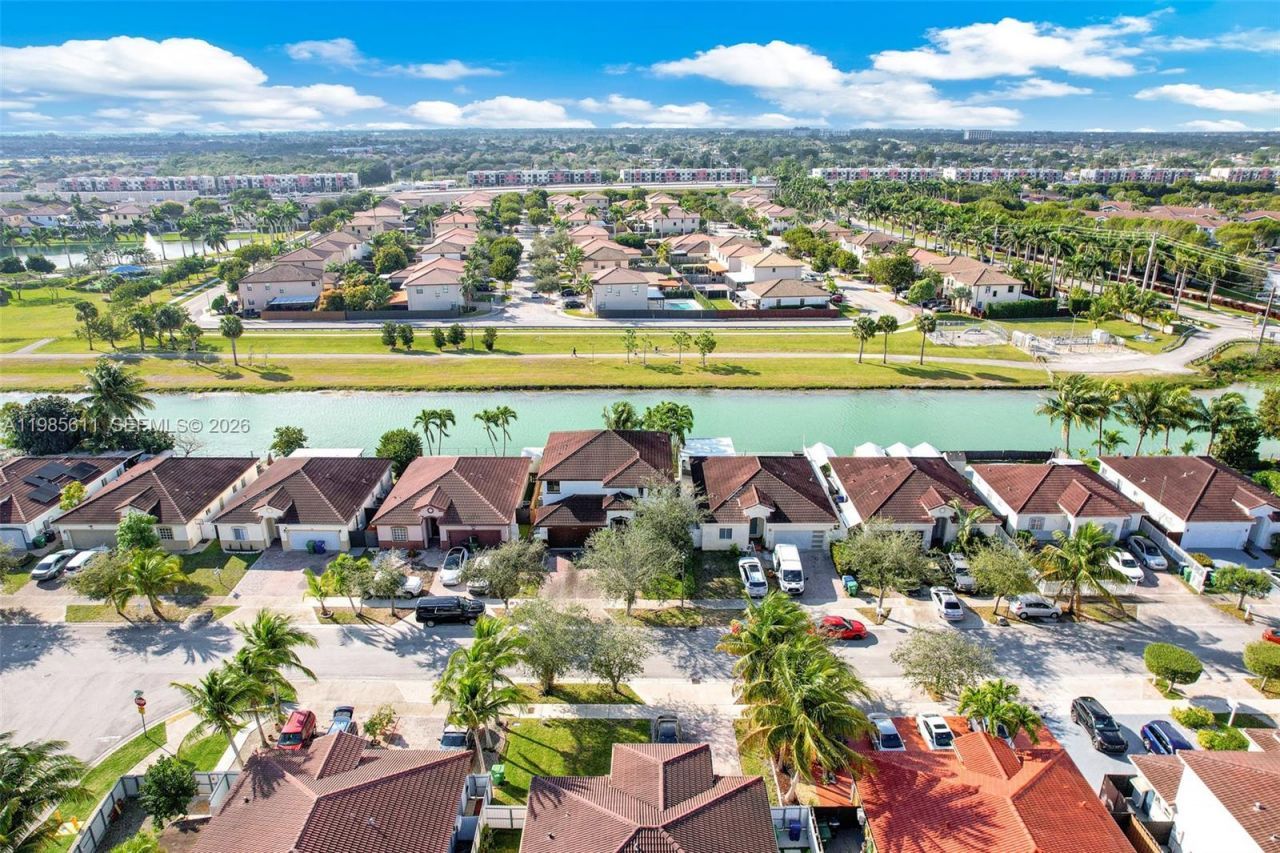 22542 SW 103rd Ct , Cutler Bay, FL 33190 Photo