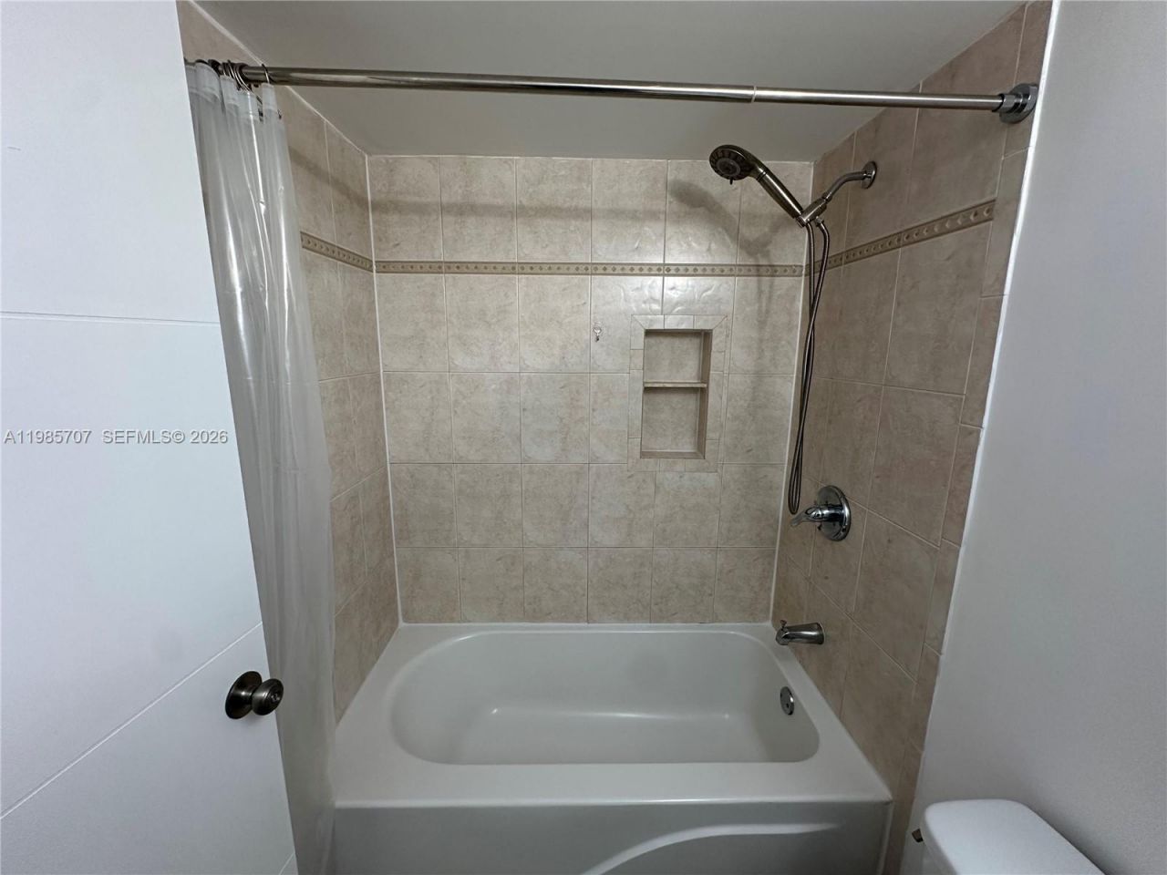 10900 SW 104th St, Unit 322, Miami, FL 33176 Photo
