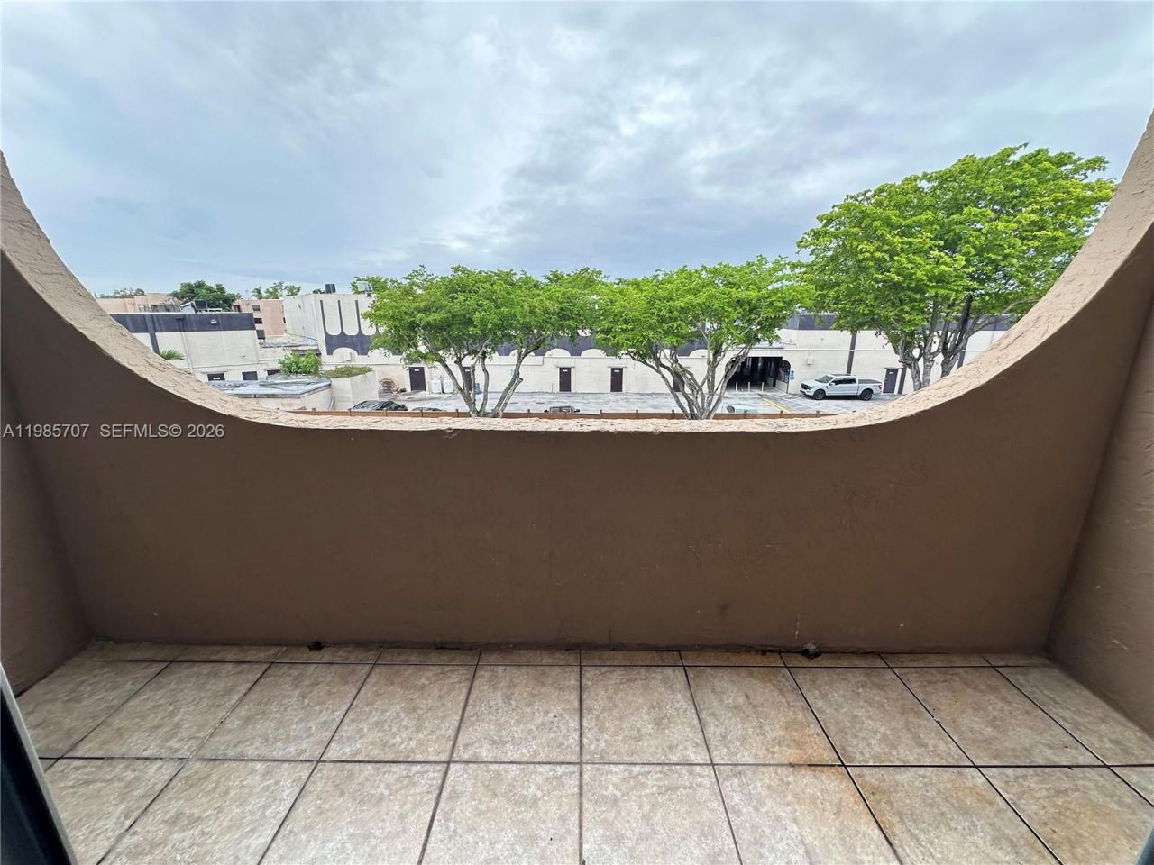 10900 SW 104th St, Unit 322, Miami, FL 33176 Photo