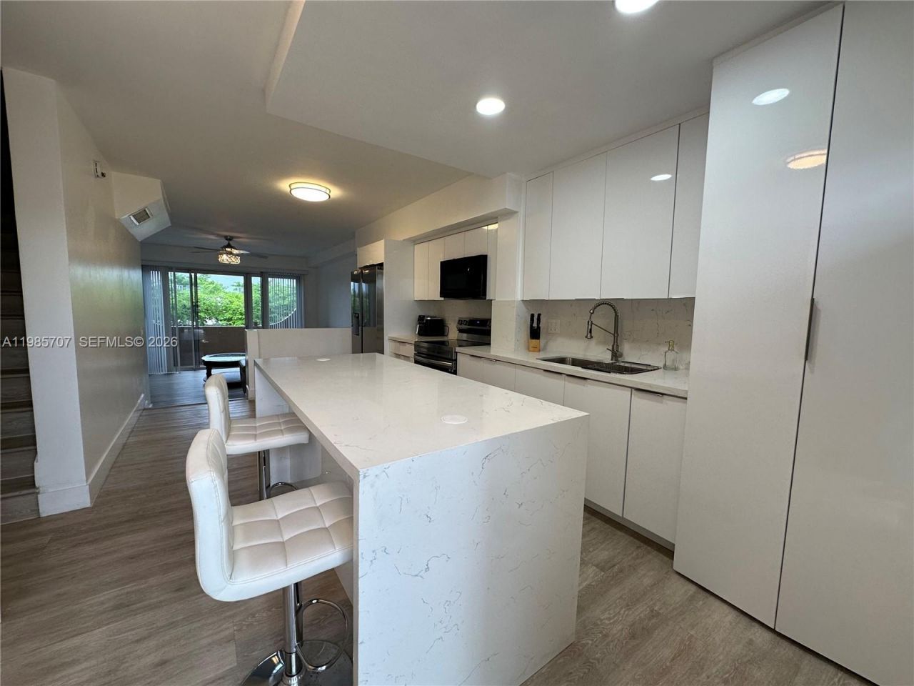 10900 SW 104th St, Unit 322, Miami, FL 33176 Photo