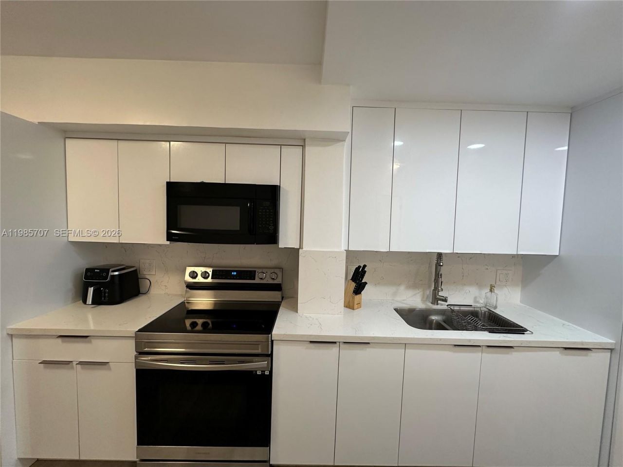 10900 SW 104th St, Unit 322, Miami, FL 33176 Photo