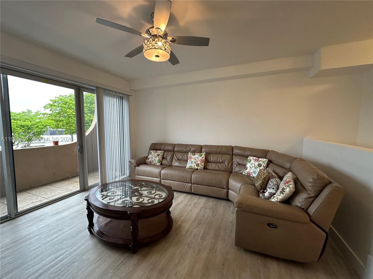 10900 SW 104th St, Unit 322, Miami, FL 33176 Photo
