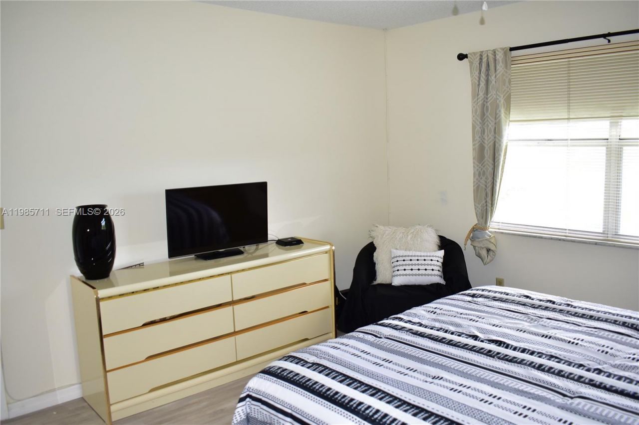 9621 Sunrise Lakes Blvd , Unit 302, Sunrise, FL 33322 Photo