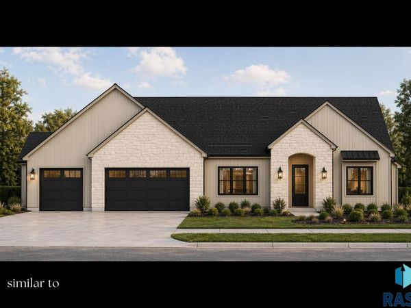 5501 E Morningside Cir, Sioux Falls, SD 57110