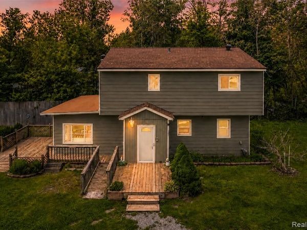 11388 Sunset Boulevard, Putnam Twp, MI 48169