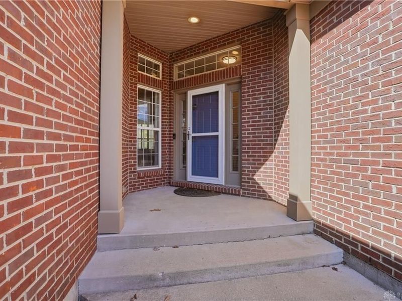 8338 Jeannes Creek Lane, West Chester, OH 45069 Photo 4