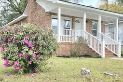 106 Graham Lane photo 4