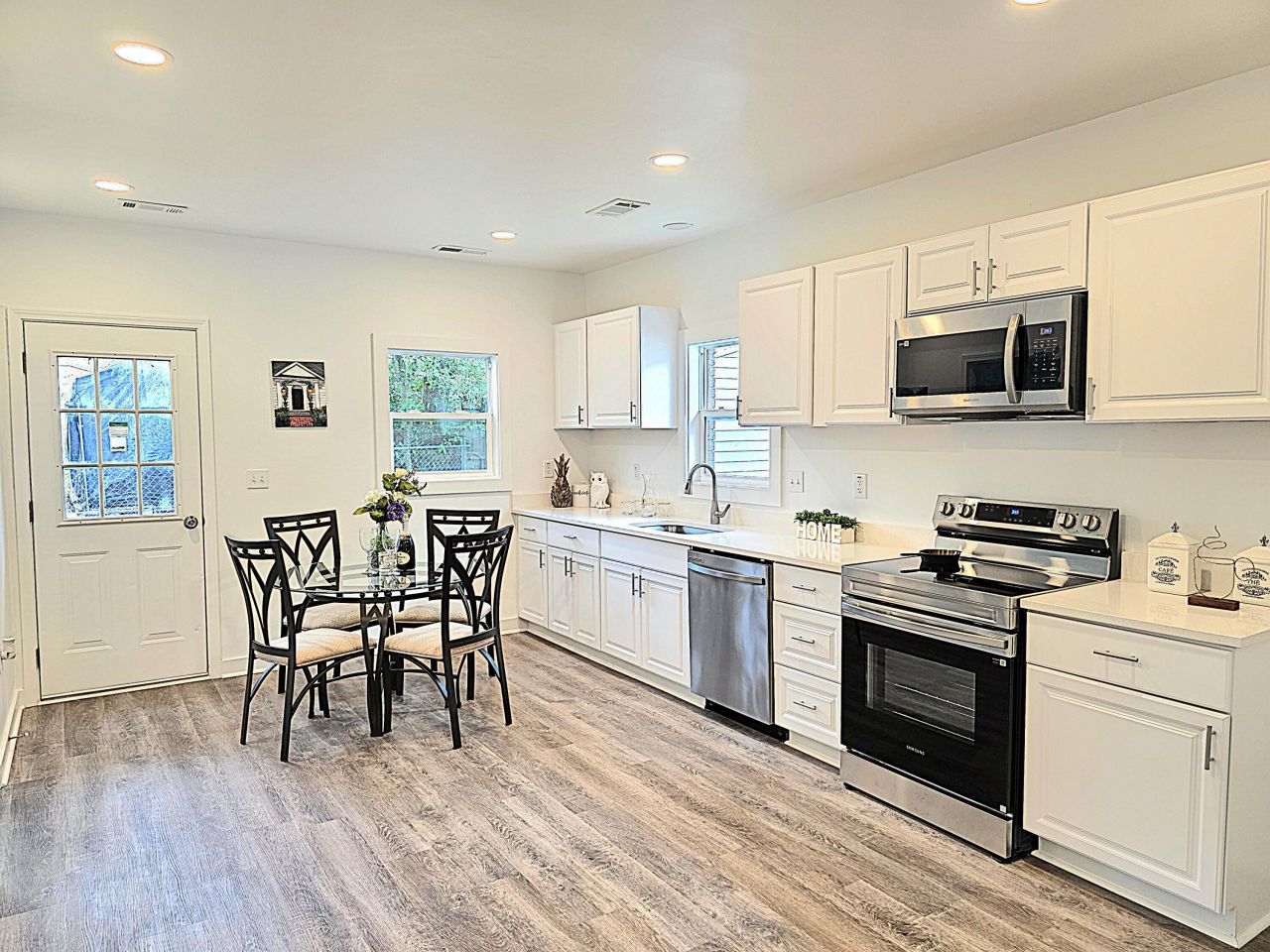 106 Graham Lane Photo 23