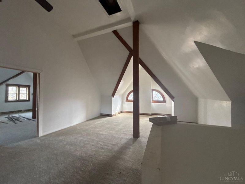 1815 Kinney Avenue, Cincinnati, OH 45207 Photo 29