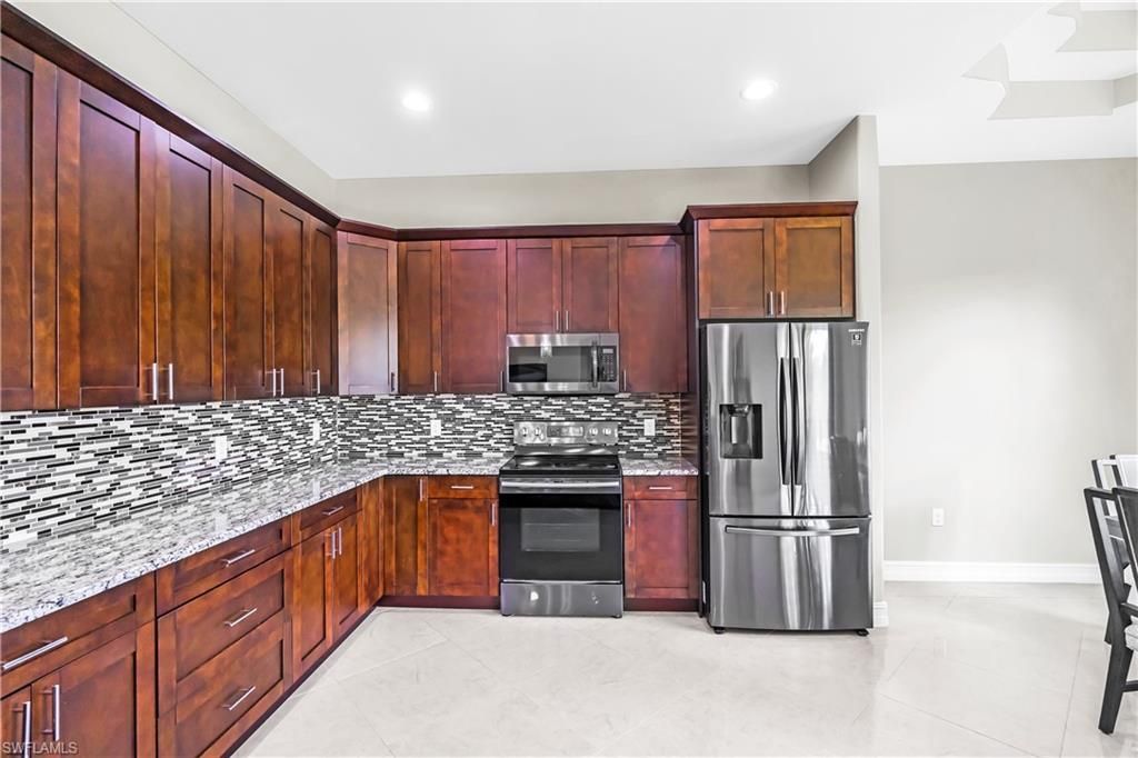 1105 James Ave, Lehigh Acres, FL 33936 Photo
