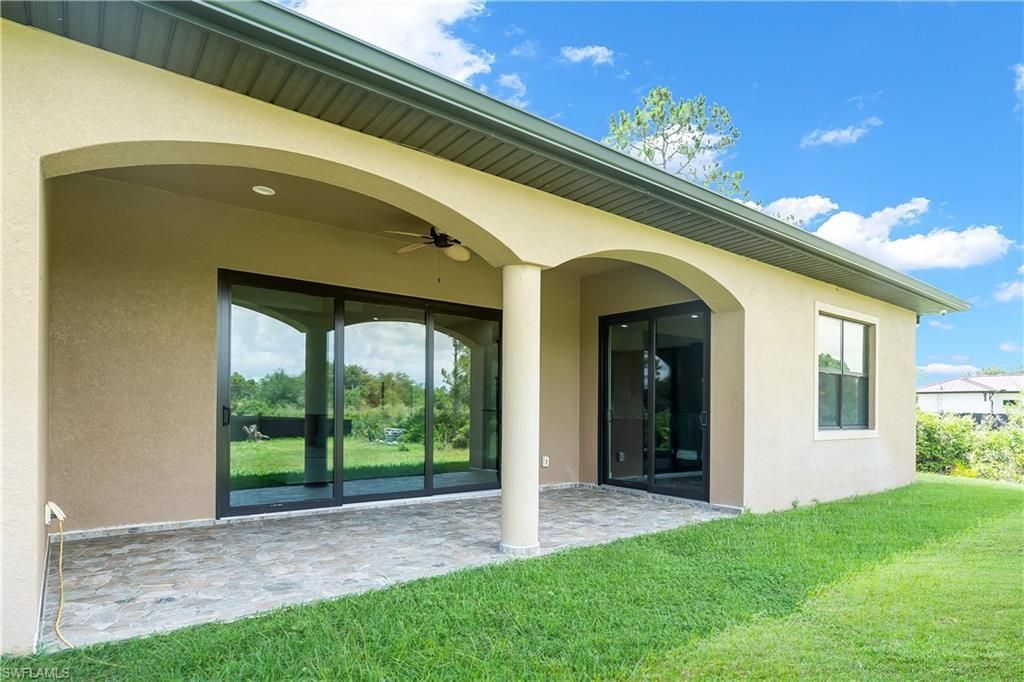 1105 James Ave, Lehigh Acres, FL 33936 Photo