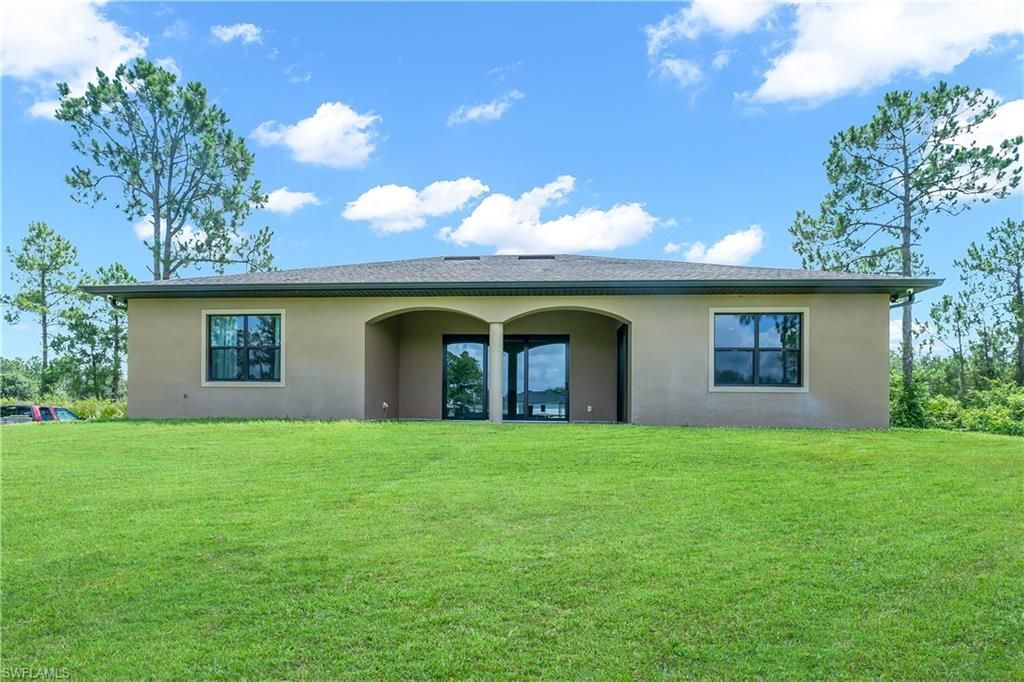 1105 James Ave, Lehigh Acres, FL 33936 Photo