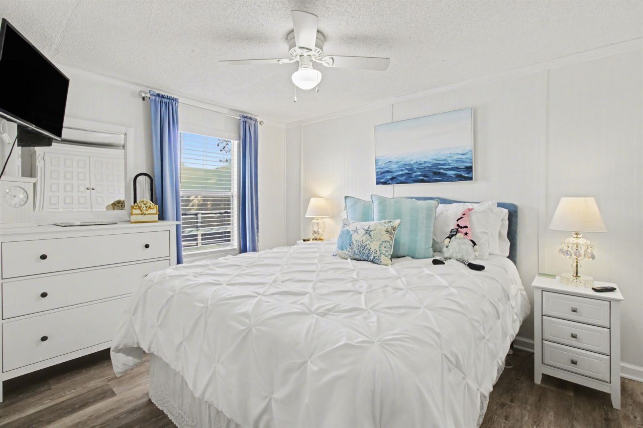 930 Foxfire Dr. Photo 14