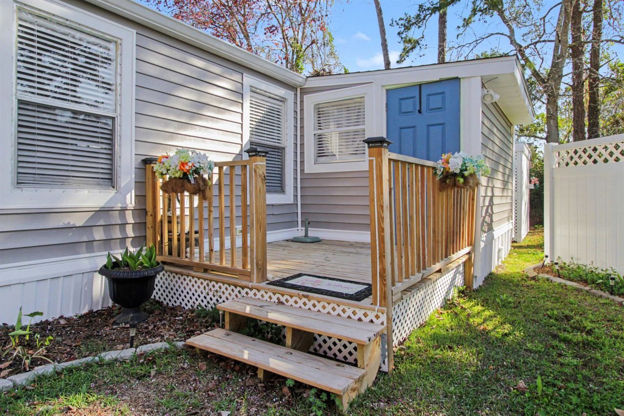 930 Foxfire Dr. Photo 22