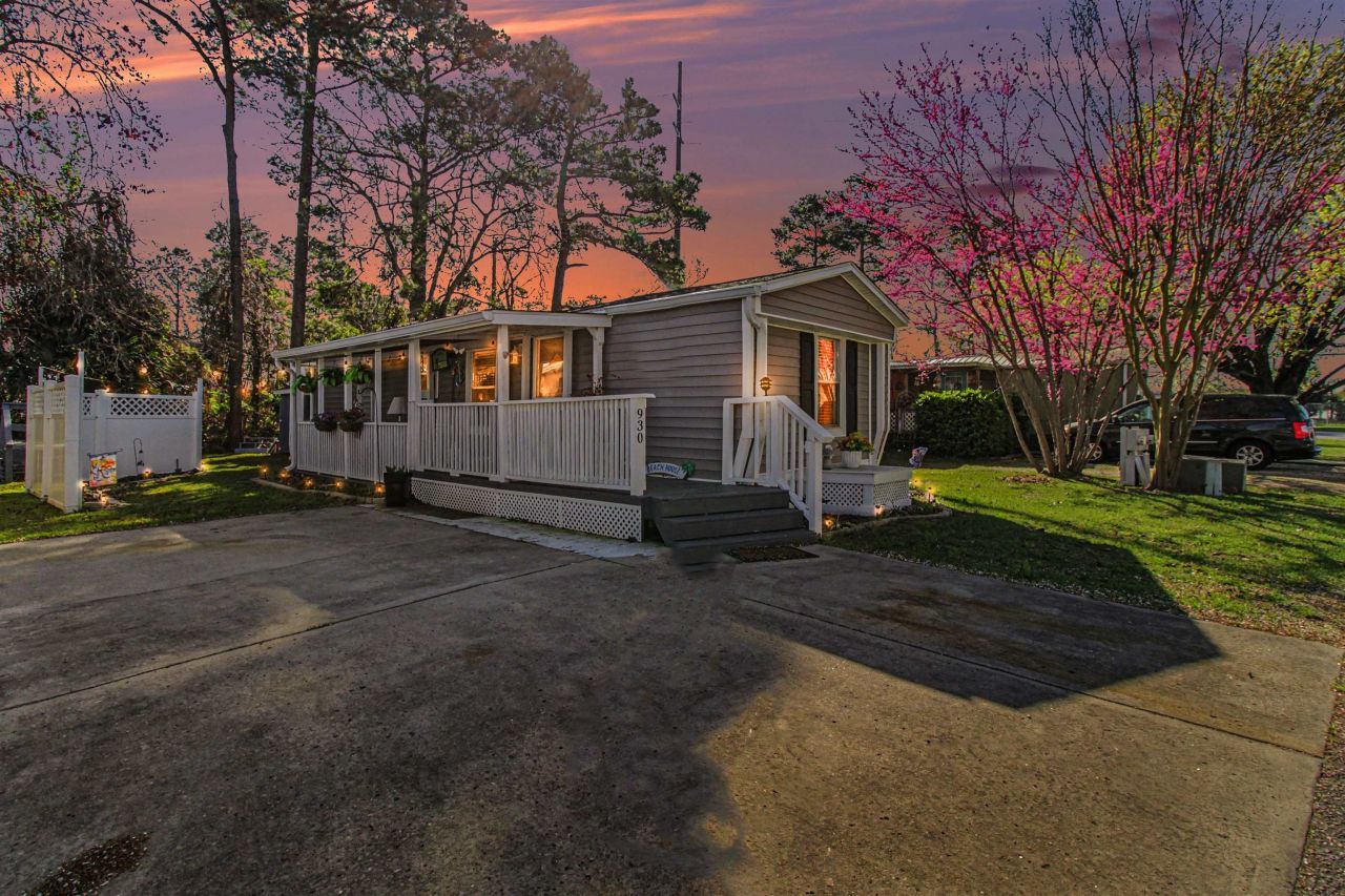 930 Foxfire Dr. Photo 25