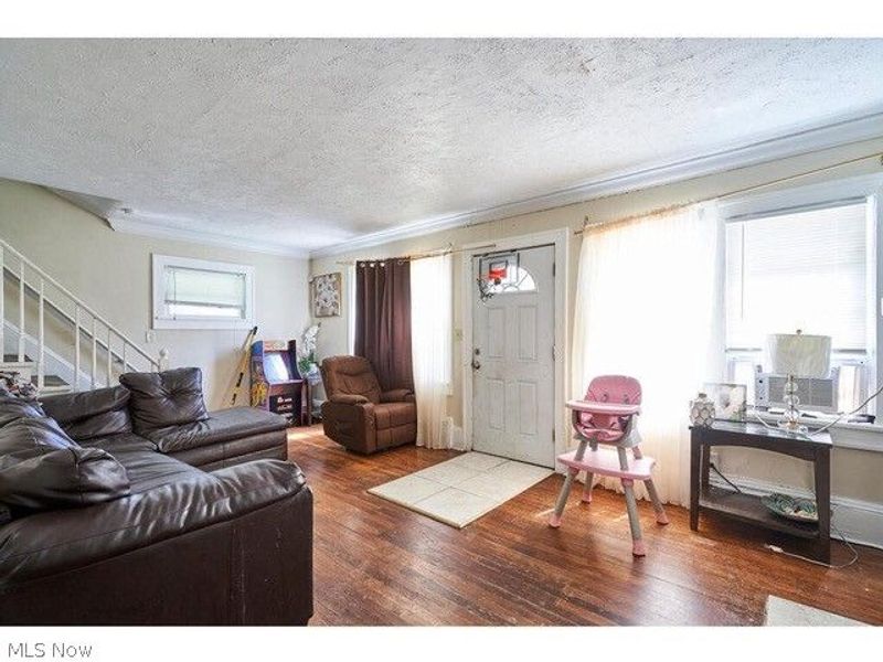 941 Dresden Road, Cleveland Heights, OH 44112 Photo 4